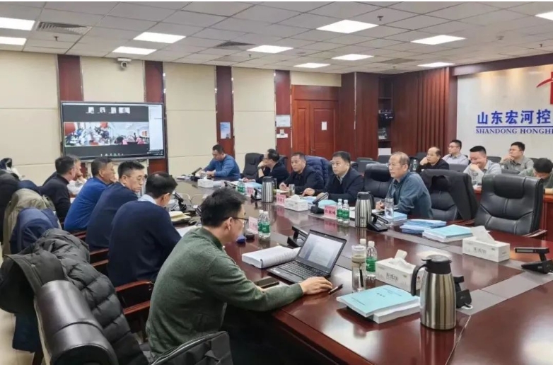 宏河集團(tuán)召開新疆天蒙匯澤煤業(yè)開發(fā)有限公司天業(yè)煤礦礦井建設(shè)初步設(shè)計(jì)評審會(huì)
